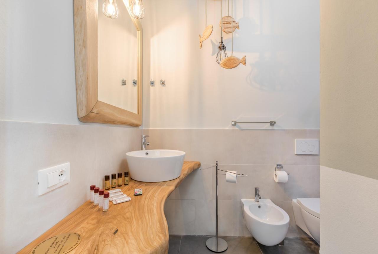 Eco Dei Poeti, Terre Marine Apartment ปอร์โตเวเนเร ภายนอก รูปภาพ